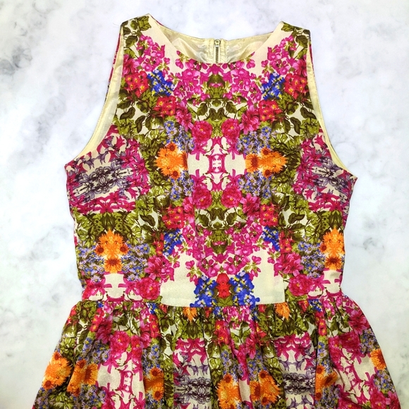 Floral Dress - Picture 4 of 8